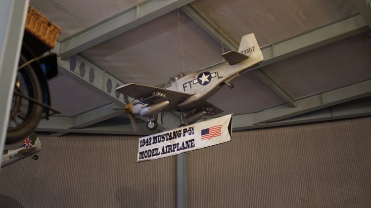 1942 Mustang P-51 Model Airplane, Pesawat Petarung Koleksi Museum Angkut -